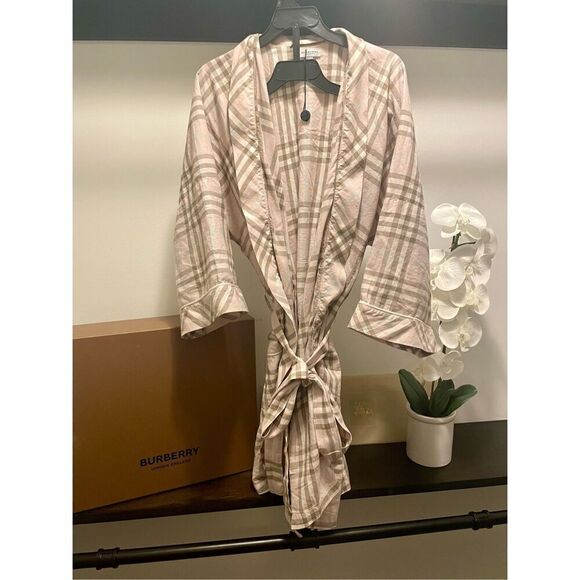 Burberry Check Short Sleeve Lounge Robe - Picture 1 of 4